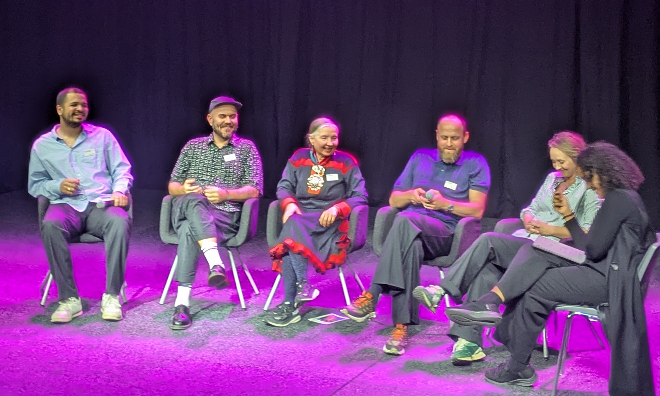 Husdramatikere paa scenen